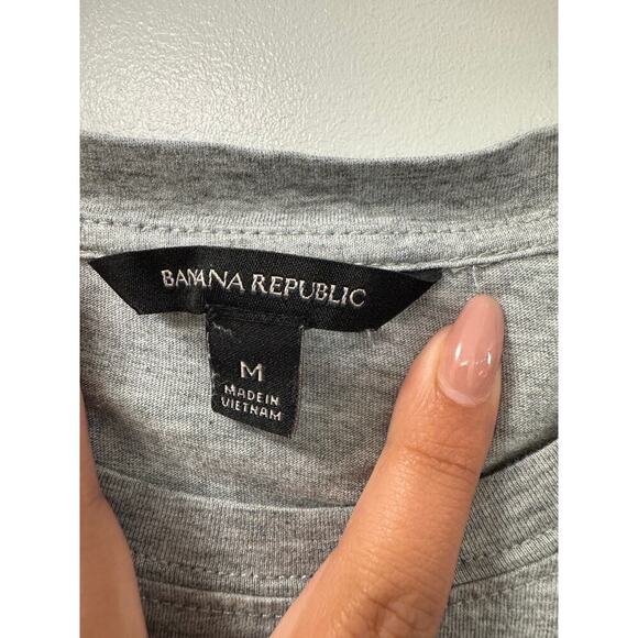 Banana Republic Gray Supima Cotton Side Twist Short Sleeve Tee Size Medium - Picture 4 of 6